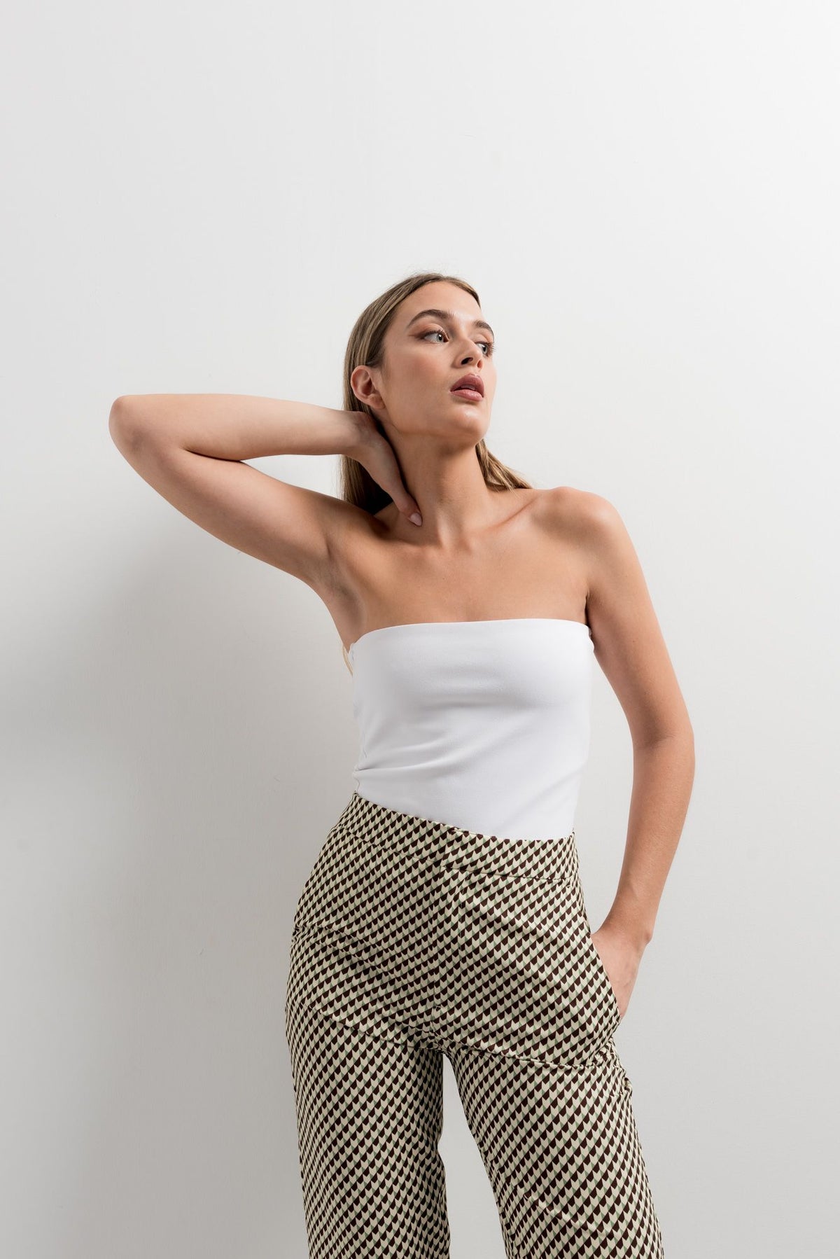 PANTALÓN ESTAMPADO GEOMÉTRICO