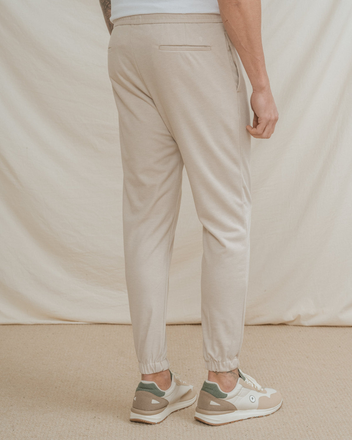 PANTALÓN TRAJE JOGGER CASUAL BEIGE
