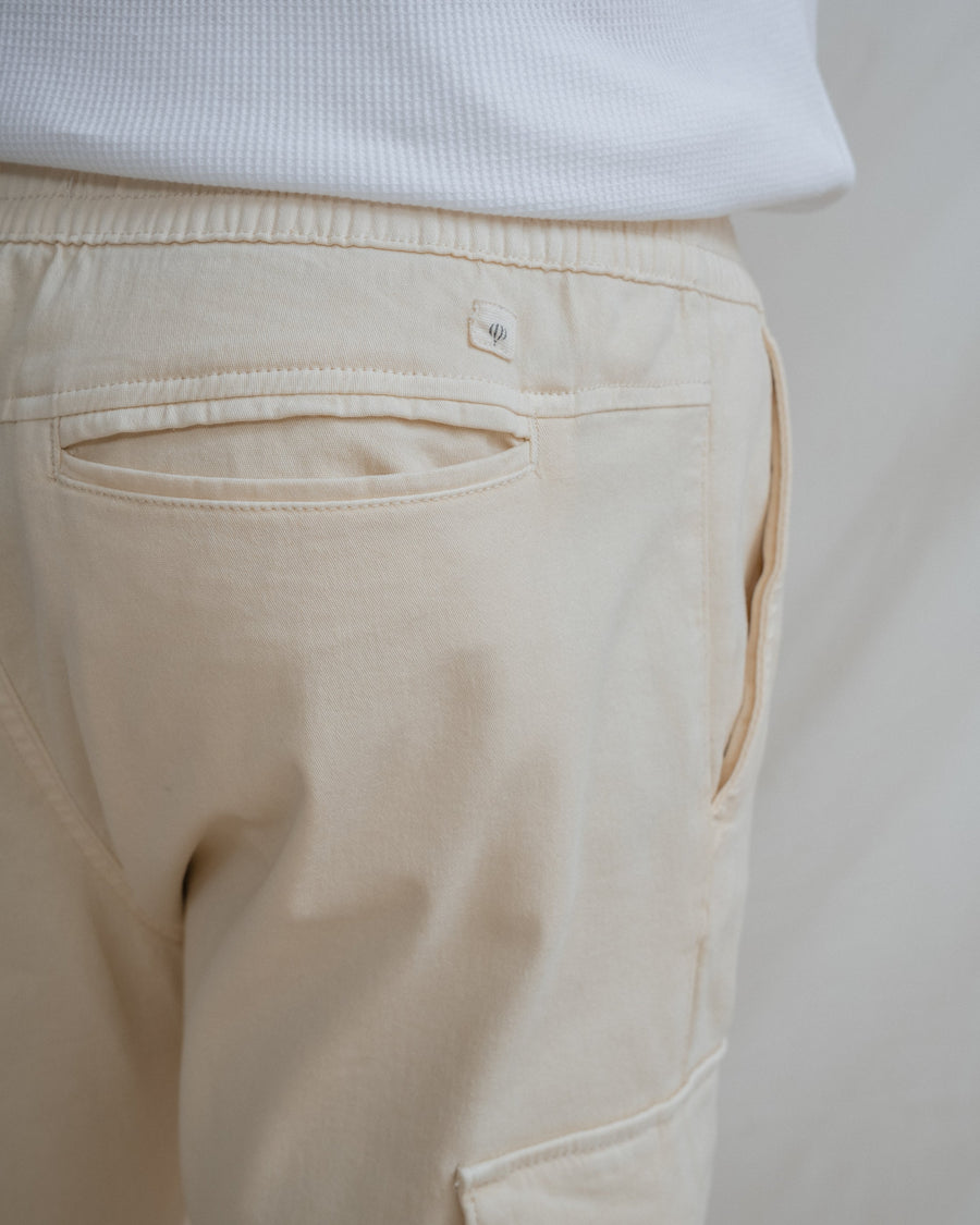 PANTALÓN CHINO CARGO CON GOMA