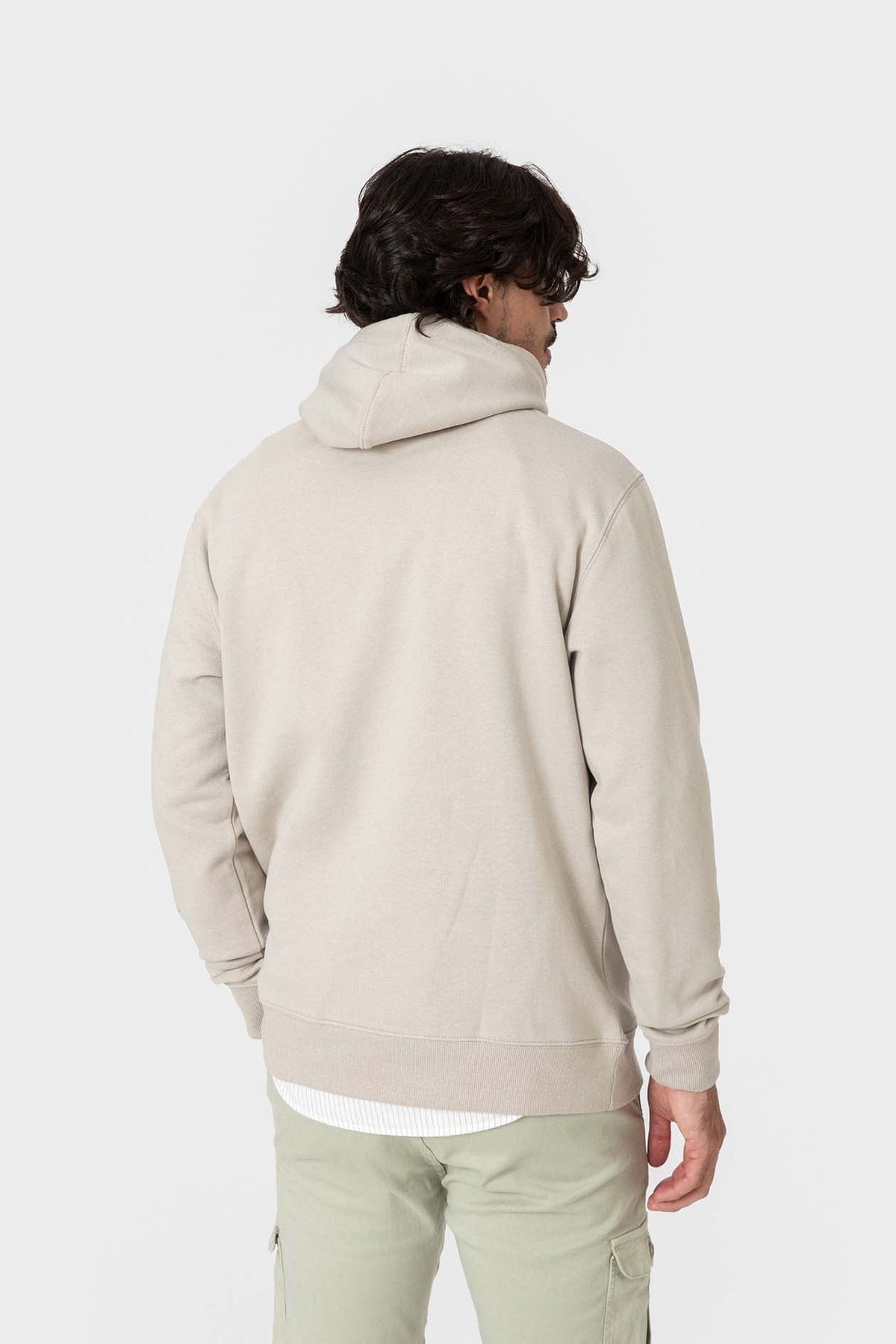 SUDADERA CANGURO CON CAPUCHA