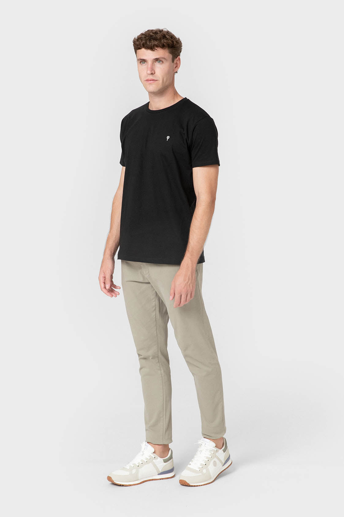 CAMISETA BÁSICA