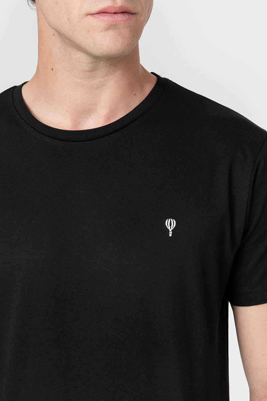 CAMISETA BÁSICA