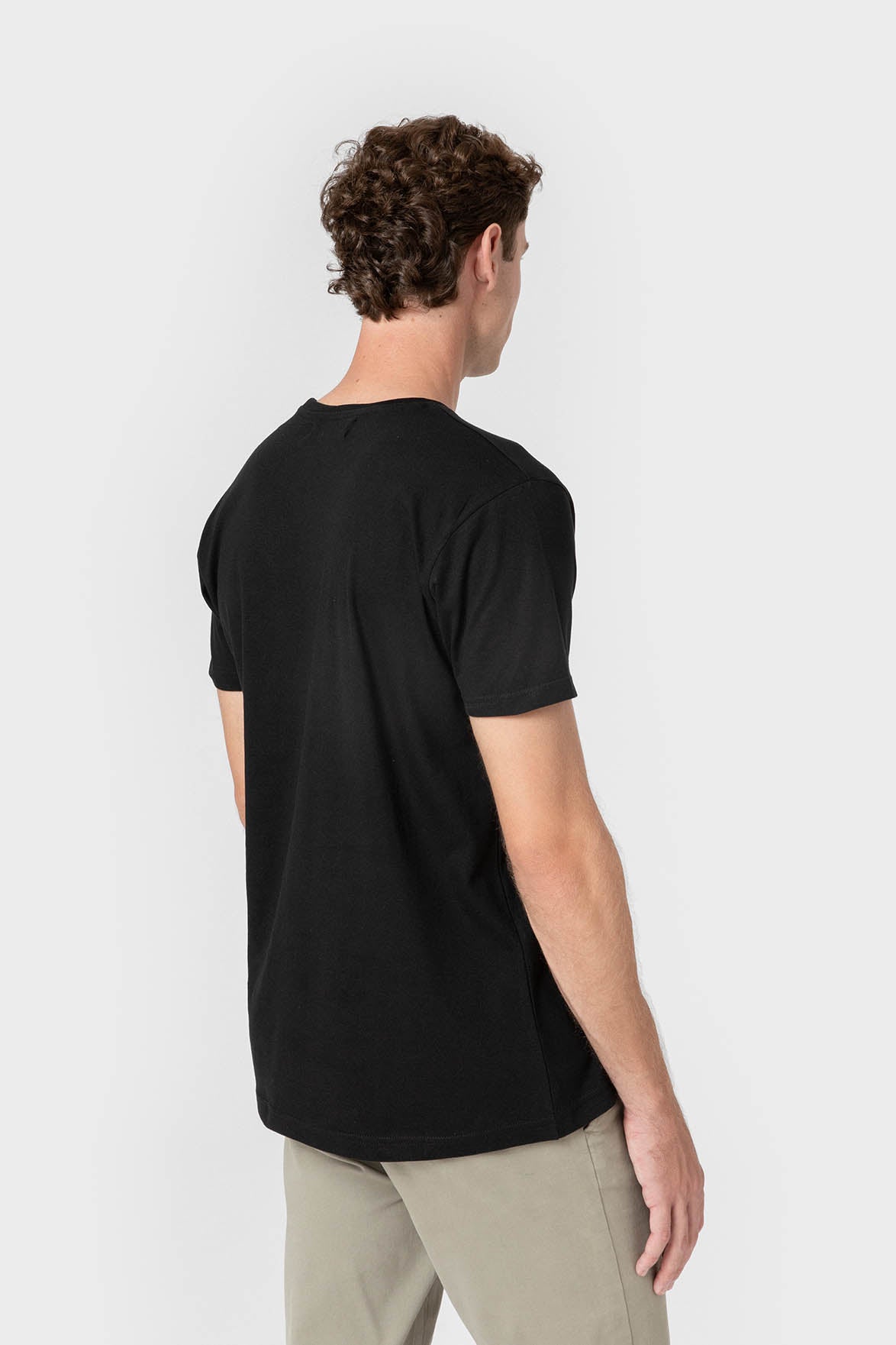 CAMISETA BÁSICA