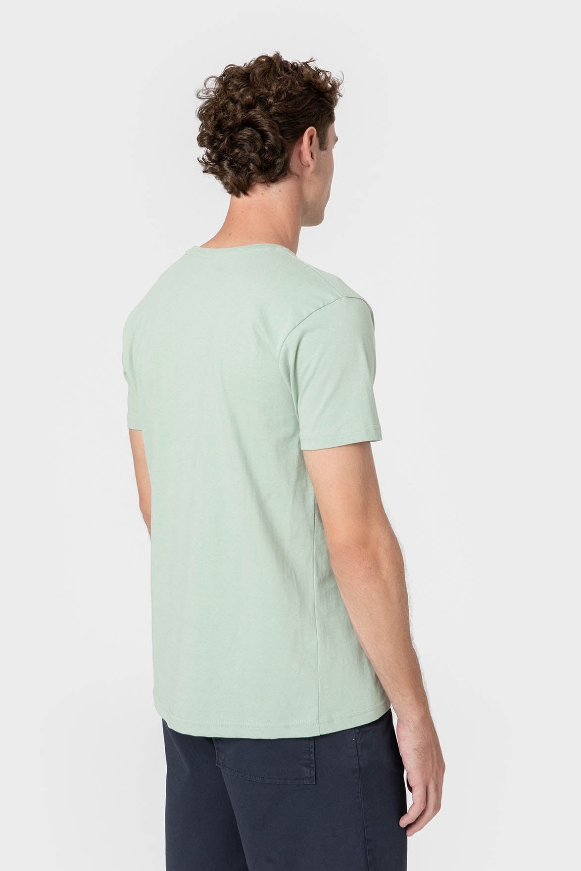 CAMISETA BÁSICA