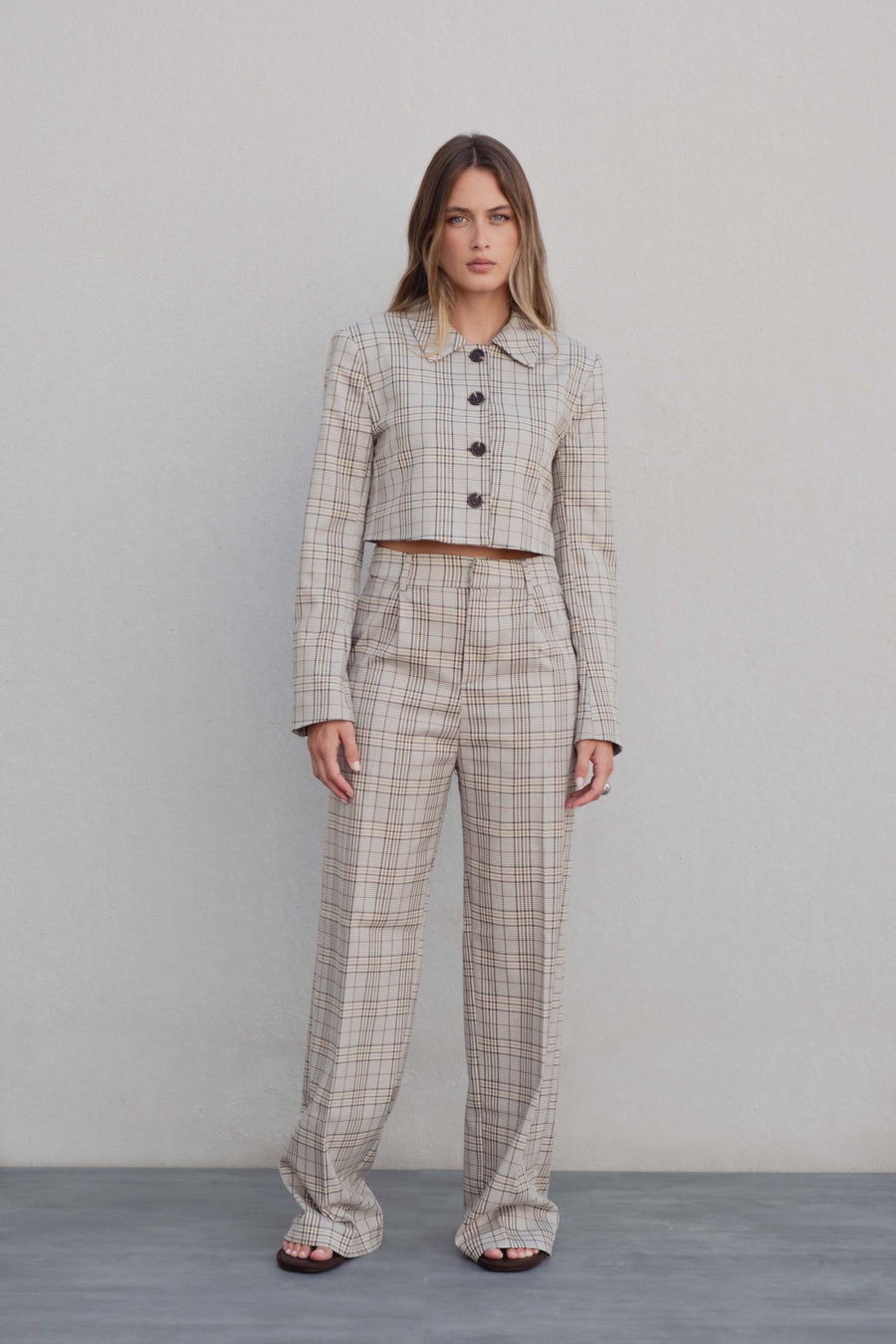 CHAQUETA CROPPED CUADROS