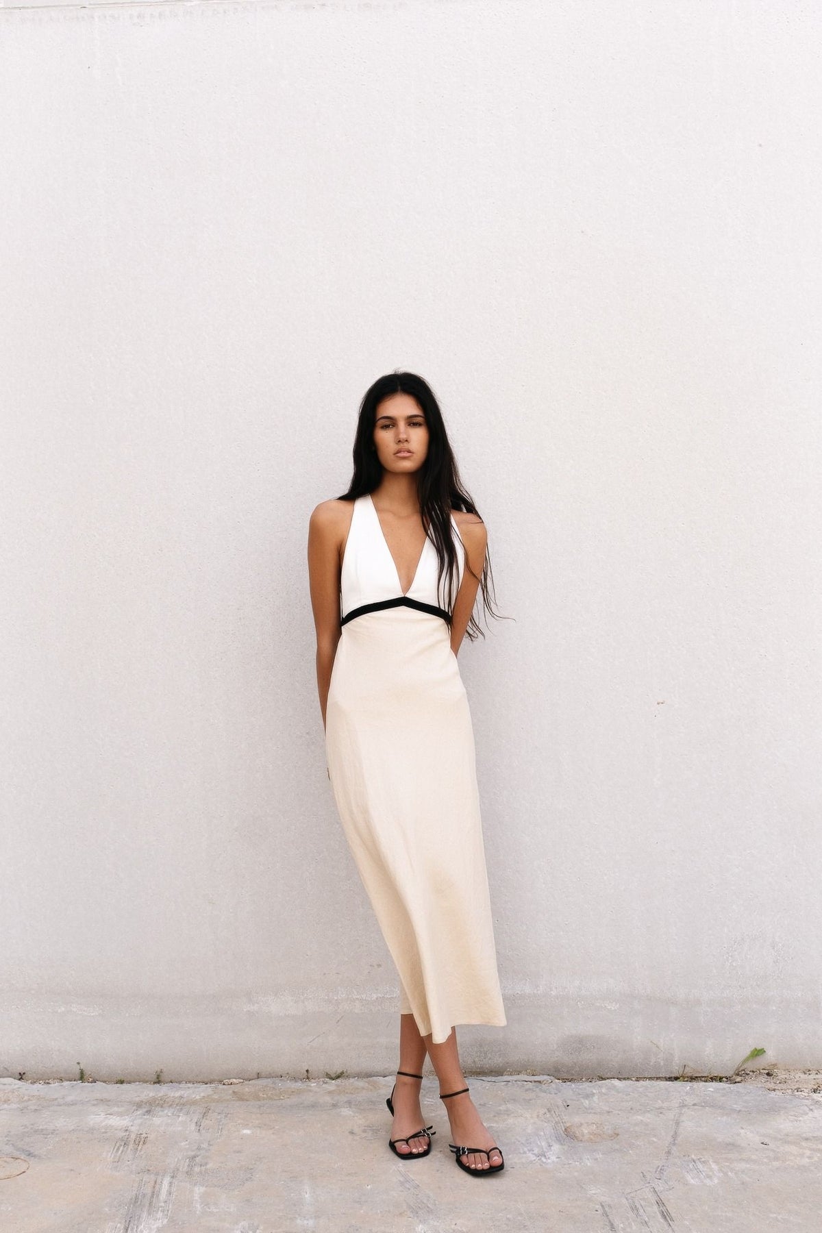 VESTIDO LINO